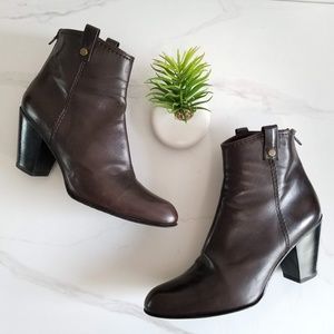 Stuart Weitzman Hipgal Short Boots Western Booties